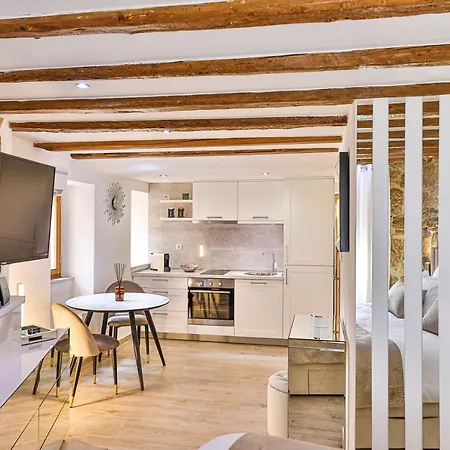 Appartement Old Town Pearl *