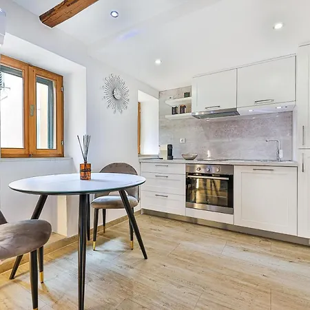 Appartement Old Town Pearl